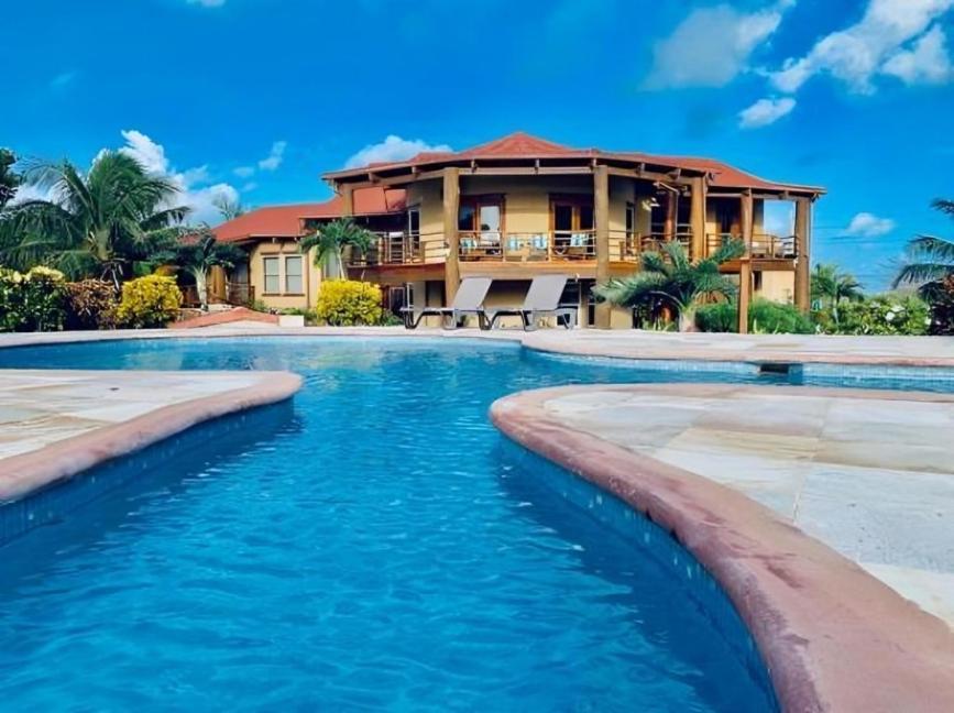 Villa Serenity Сан Педро Екстериор снимка